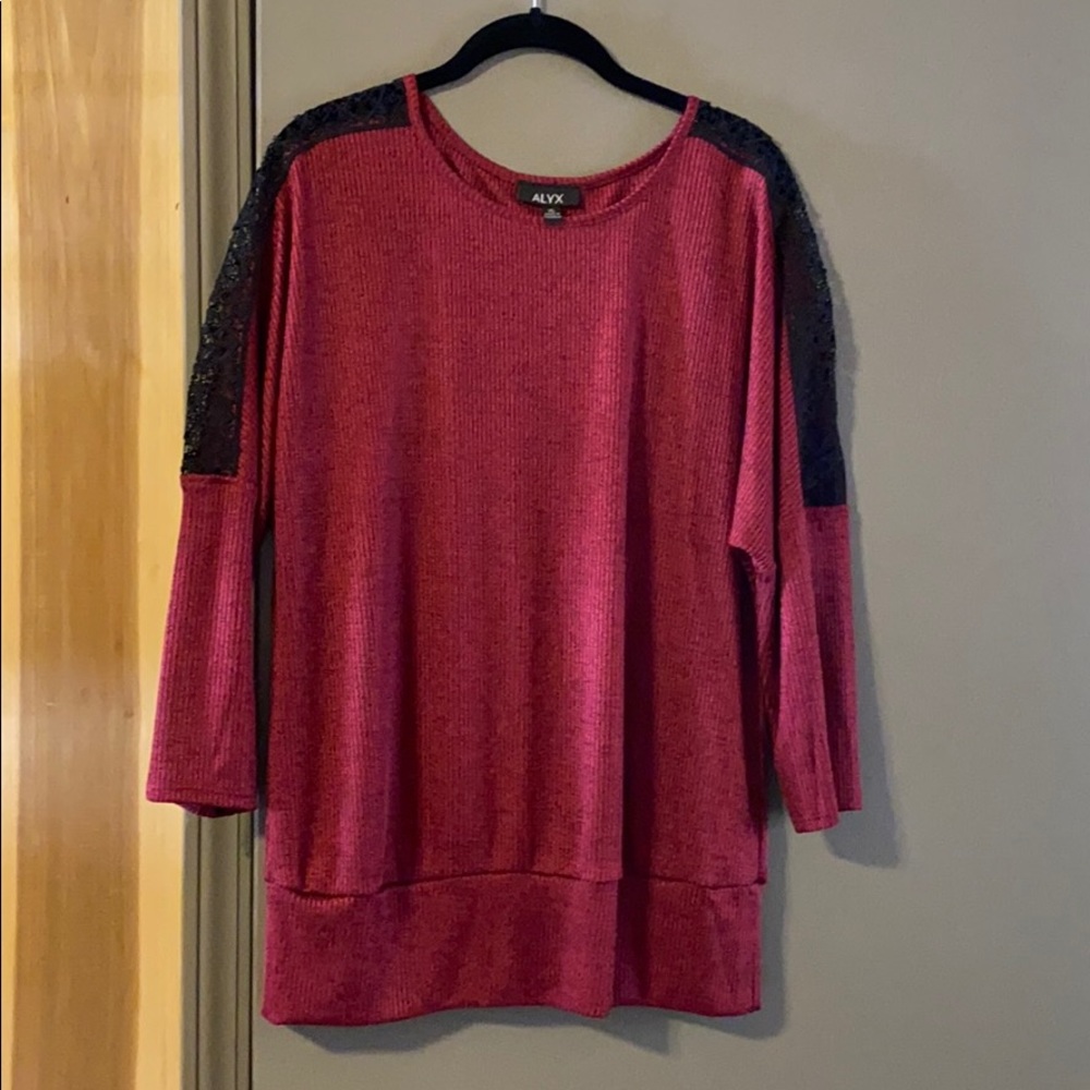 Gorgeous Alyx top